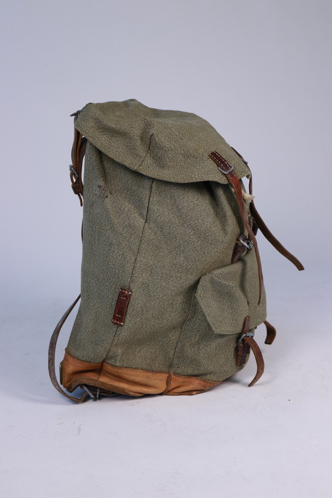 1962 Salt & Pepper SWISS ARMY Rucksack 1940's Grey / Etsy