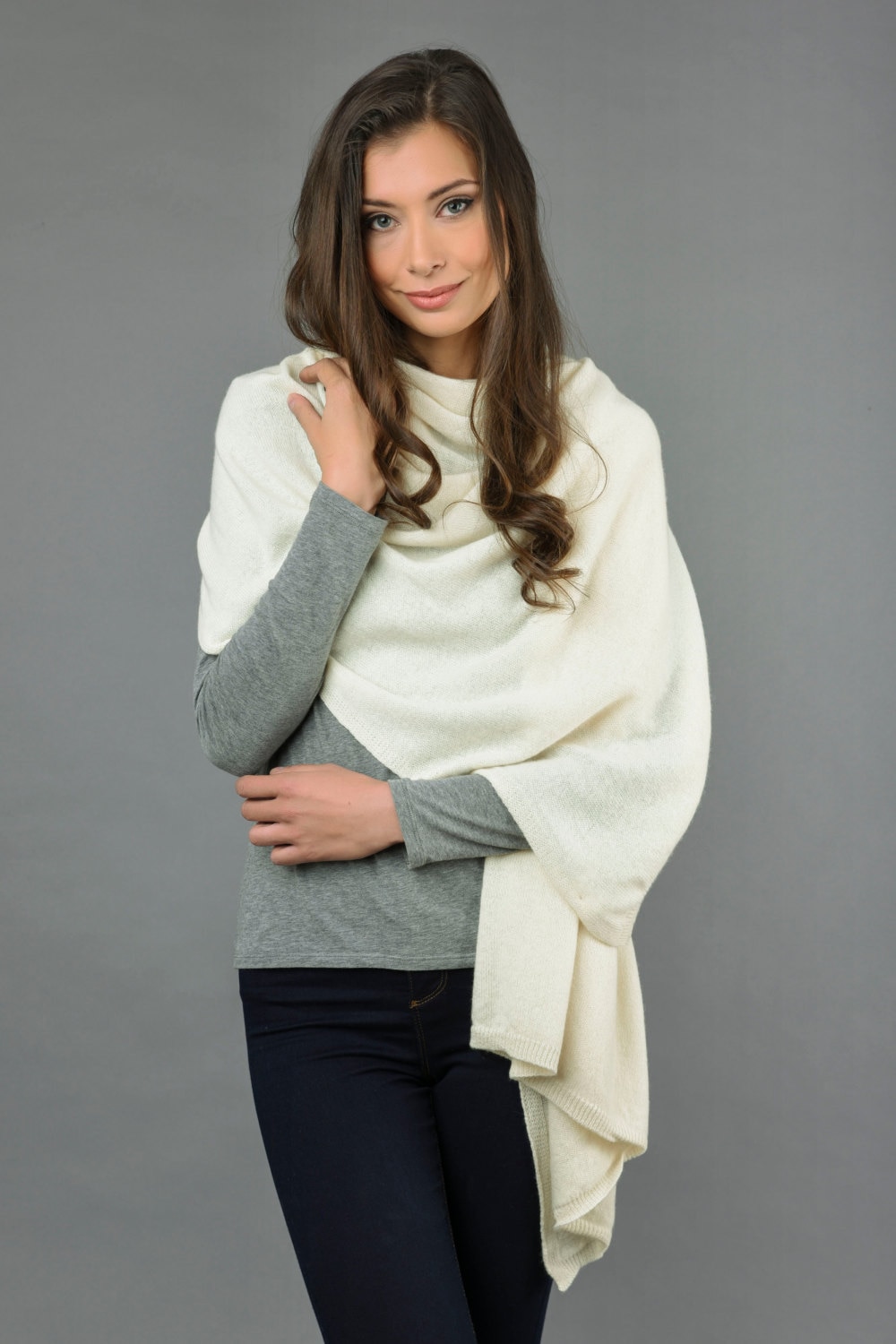 Italyincashmere Cashmere Wrap Scarf Shawl Travelwrap Super Soft 2Ply Knitted Oversize Luxury Cream White - Made in Italy