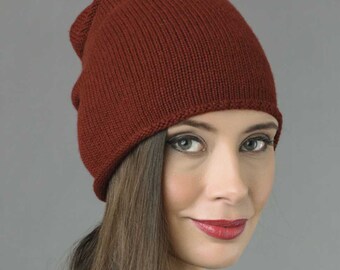 Pure Cashmere Plain Knitted Slouchy Beanie Hat in Bordeaux