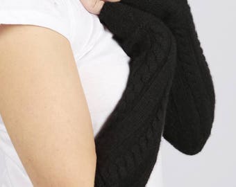 Black pure cashmere cable knit wrist warmers gloves