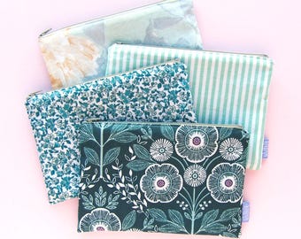 Fabric Pencil case - Handmade pen case - Fabric Pencil Pouch - Travel Pouch - Make Up Bag - Pen Zip Pouch - Floral Pattern - Swedish Design