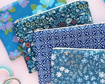 Fabric Pencil case - Handmade pen case - Fabric Pencil Pouch - Travel Pouch - Make Up Bag - Pen Zip Pouch - Floral Pattern - Swedish Design