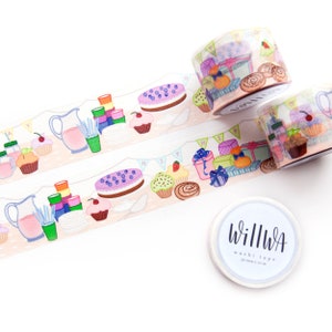Feier Washi Tape - Schwedische Fika - Eine fröhliche Partyszene mit Kuchen Cupcakes Geschenken und einer Hip Hip Hooray Girlande - Schwedisches Design von Willwa