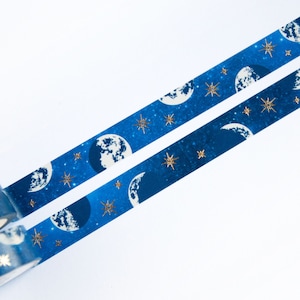 Mondphasen 15 mm x 10 m Washi Tape mit Goldfolie - Mond und Goldfolie Sterne am Nachthimmel - Himmlisches Washi - schwedisches Design von Willwa