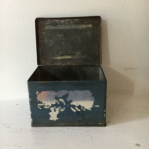 Atq. Tin Stenciled  Matchbox