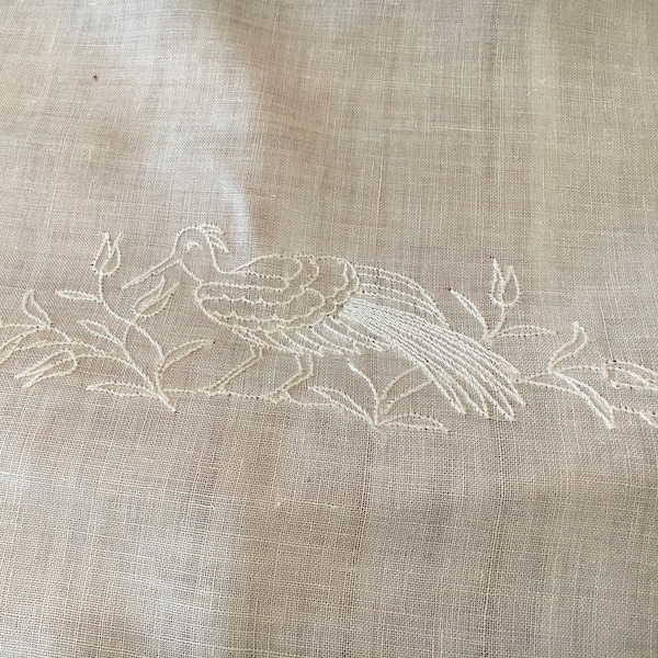 Tablecloth 36” Pheasant Embroidery- White