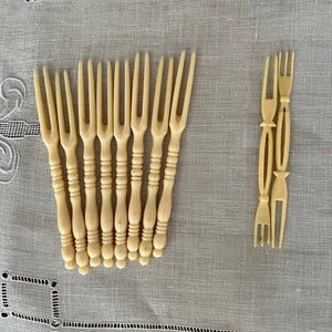Vtg. Plastic Party Cocktail Forks