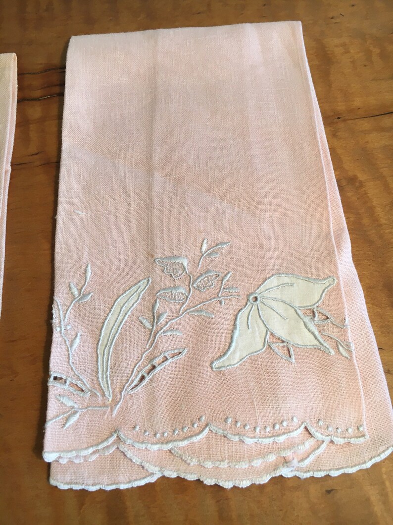 Pair of Vintage Pink Linen Guest Towels With Applique Etsy