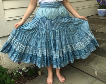 Vintage Suttles and Seawinds Western Style Full Blue Ruffle Skirt