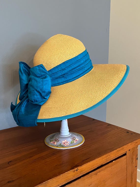 Vtg Uno Alla Volta Straw Hat