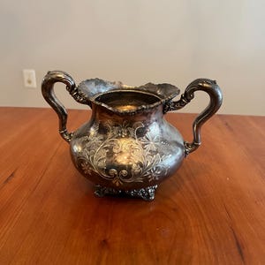 Beurrier Ancien Victorien - Meriden B. Company U.S.A Quadruple Plate 4956 - Métal Argenté Et Verre