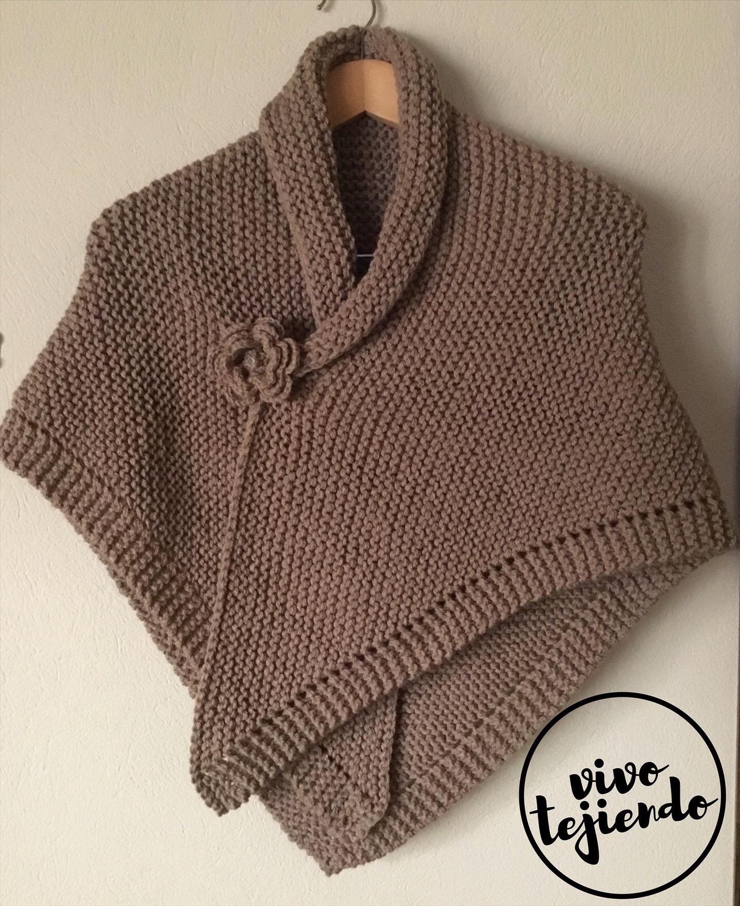 antigua toquilla pequeña de lana de crochet hec - Buy Antique women's  clothing on todocoleccion