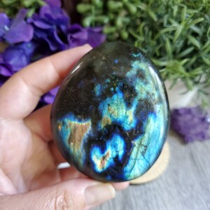 Labradorite palm stone, large, worry stone, crystals, pocket stones, chakra stones, natural stone, spiritual, stress relief, #11
