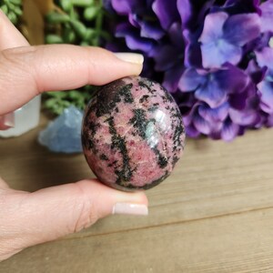 Rhodonite palm stone, large tumbled stone, crystals, healing crystals, heart chakra, chakra stones, #5