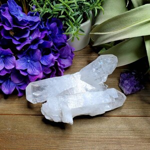 Large clear quartz, 11.67 oz, extra quality, natural crystal sculpture, large, meditation crystals, healing crystals, organic, #A25