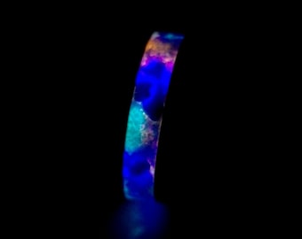 Purple and Teal Opal Glow Ring * Handmade and High Quality * Comes with Free UV LED Light To Get the Brightest Glow From this Cool Ring
