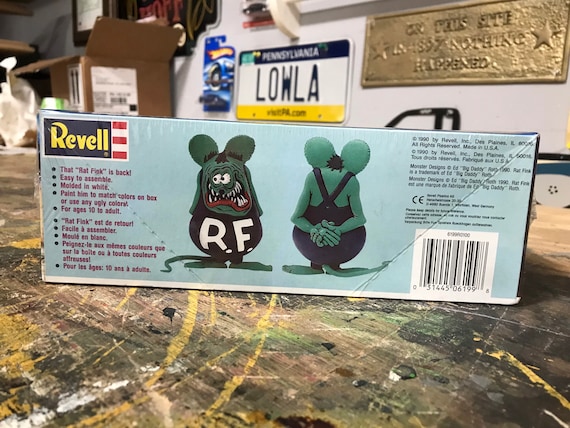 Rat Fink ラットフィンク　Nodding Doll cup cake Rat Fink Cup Cake Nodding Doll figure Ed 