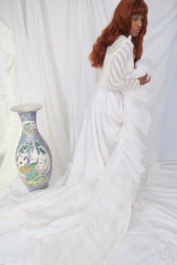 Daydream 1960s Wedding Dress - image 6