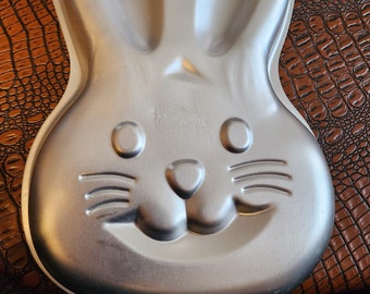 vintage Bunny Rabbit Cake Pan Wilton Aluminium Métal Moule Fille Garçon Baby Shower Anniversaire Pâques 2105-2074 DIY Baking Decorating Party 2003