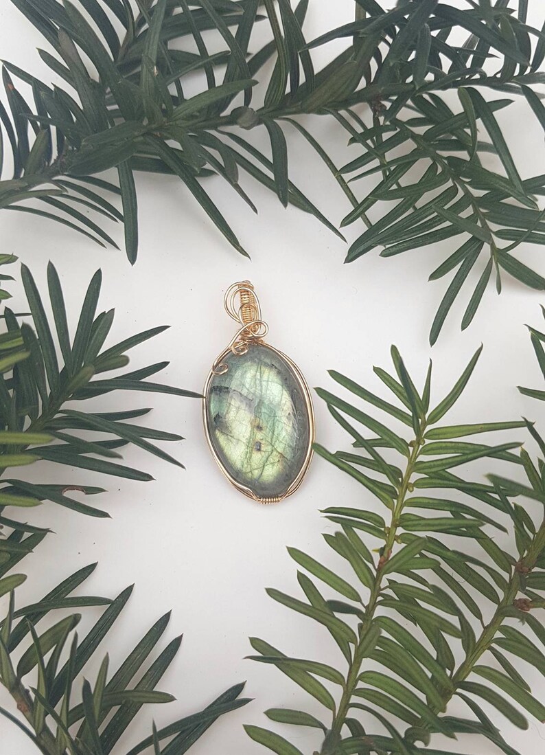 Wirewrapped gold labradorite necklace Wire wrapped labradorite jewelry Gold filled wirewrapped jewellery Gold labradorite pendant