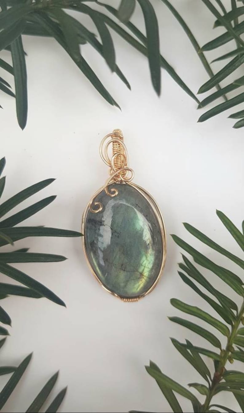 Wirewrapped gold labradorite necklace Wire wrapped labradorite jewelry Gold filled wirewrapped jewellery Gold labradorite pendant
