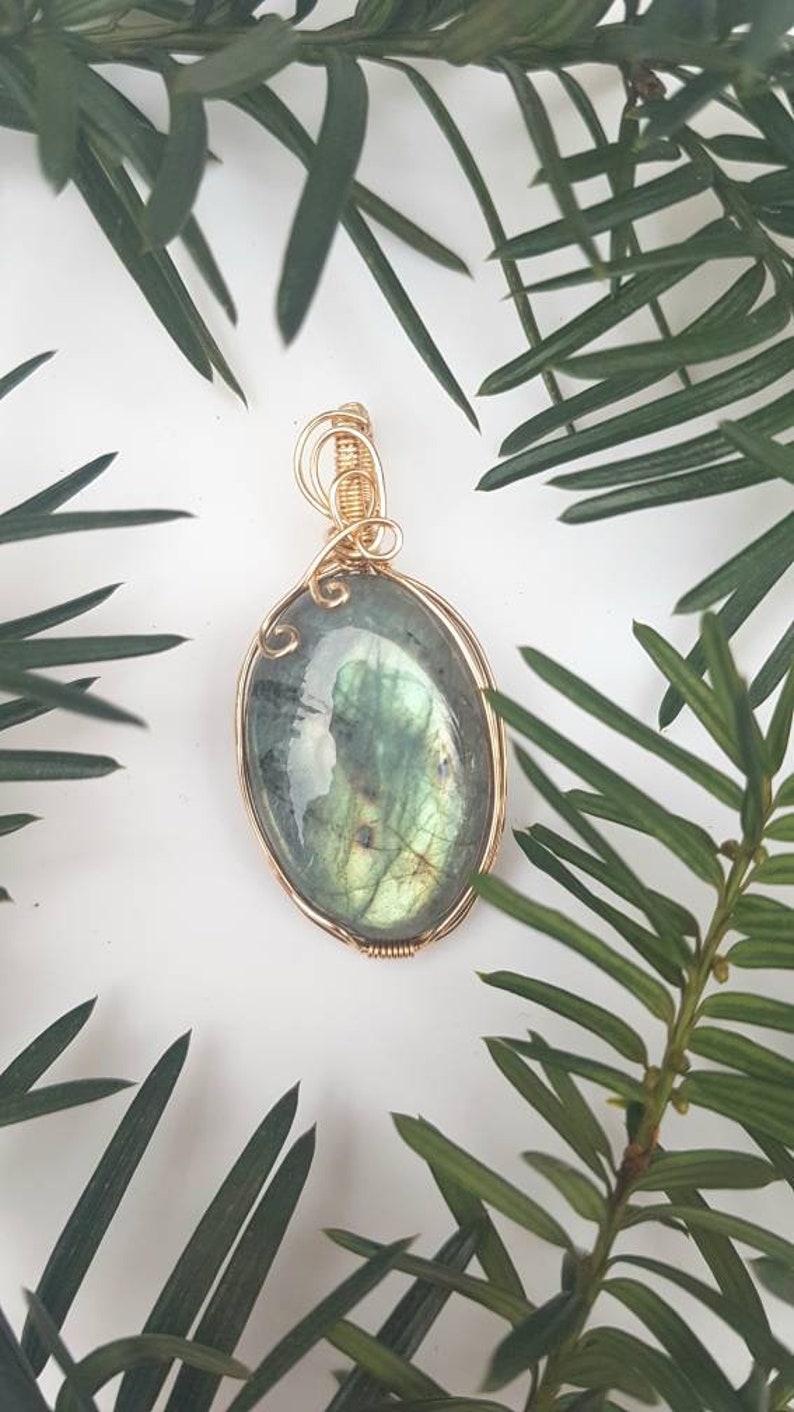 Wirewrapped gold labradorite necklace Wire wrapped labradorite jewelry Gold filled wirewrapped jewellery Gold labradorite pendant