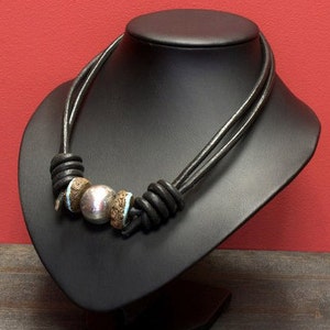 Women&#39;s Beaded Necklace, silver plated, leather cord,  DK 015