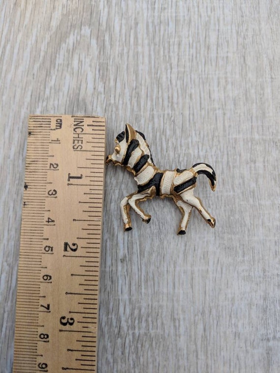 Black and White Enamel and Gold Tone Zebra Brooch - image 3