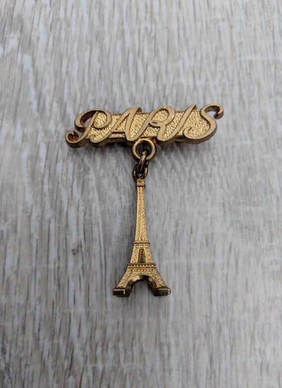 Gold Tone Eiffel Tower Paris Souvenir Dangle Brooc