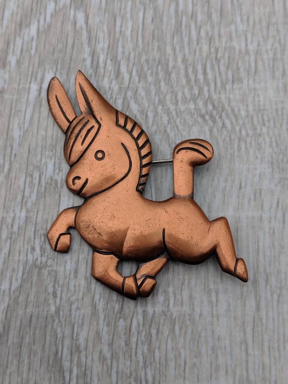 1950s Copper Playful Cartoon Donkey Brooch - image 8