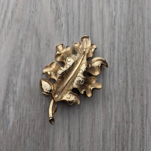 Gold Tone Metal Oak Leaf and Acorn Brooch