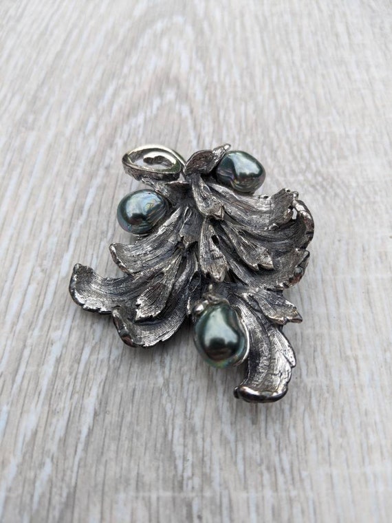 Early 1950s Tortolani Faux Black Baroque Pearl an… - image 10