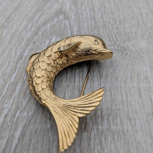 Rhinestone and Gold Tone Leaping Fish Brooch - Etsy
