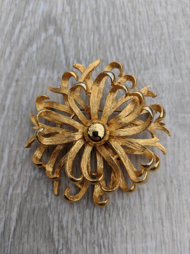 Glossy and Matte Finish Gold Tone Chrysanthemum Flower Brooch | Etsy