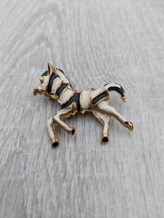 Black and White Enamel and Gold Tone Zebra Brooch - image 8