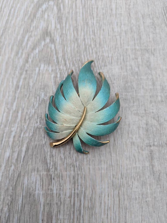 Teal and White Enamel and Gold Tone Metal Blue Fla