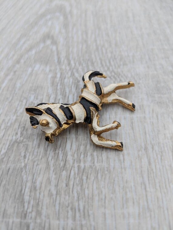 Black and White Enamel and Gold Tone Zebra Brooch - image 7