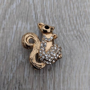 Gold Tone and Rhinestone Squirrel Woodland Creature Brooch