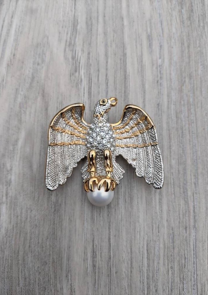Eagle brooch with pearl online
