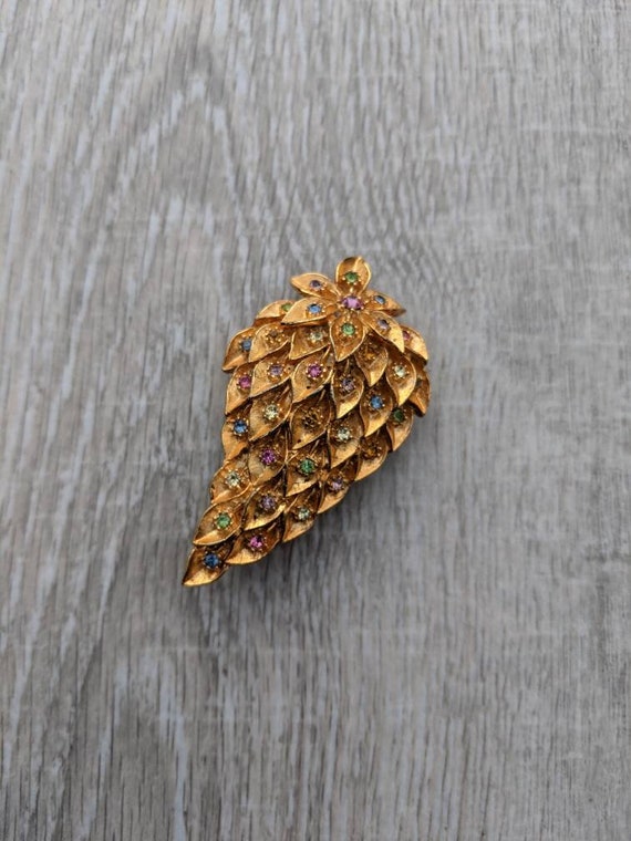 Colorful Rhinestone and Gold Tone Metal Strawberry