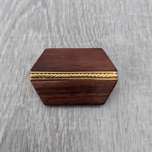 Jones New York Warm Reddish Wood and Gold Tone Metal Hexagon Brooch