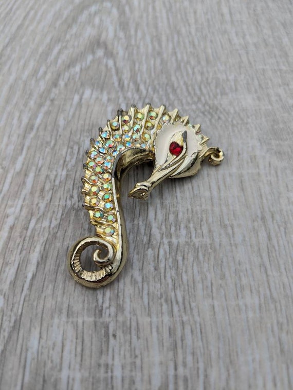 1960s Aurora Borealis and Ruby Red Rhinestone, Wh… - image 8