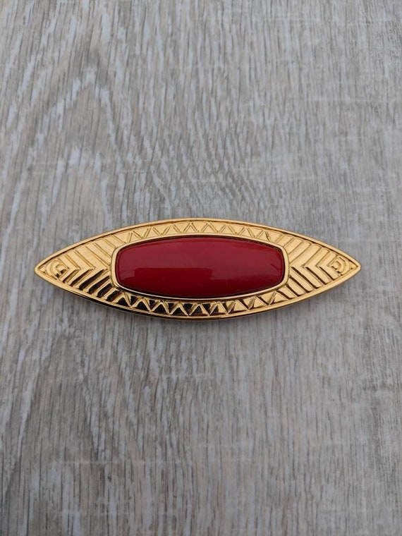 Monet Cherry Red Resin Cabochon and Patterned Gold