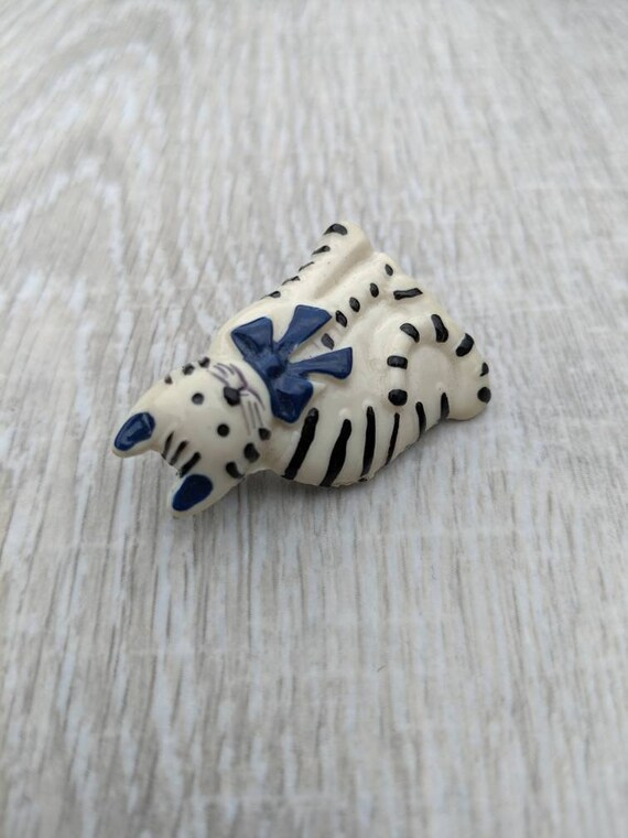 White Resin Cat with Black Stripes and a Navy Blu… - image 5