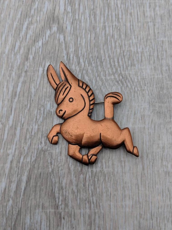 1950s Copper Playful Cartoon Donkey Brooch - image 1