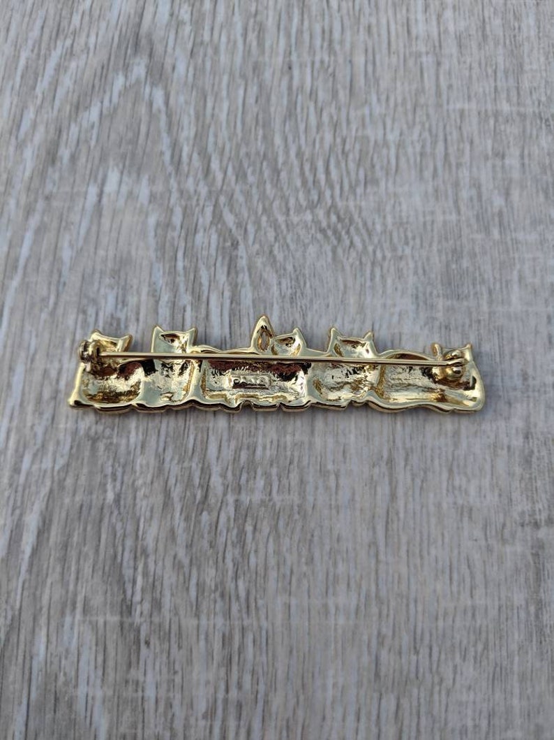 AJC Satin and Glossy Finish Gold Tone Metal Line of Crazy Quilt Patchwork Cats Brooch