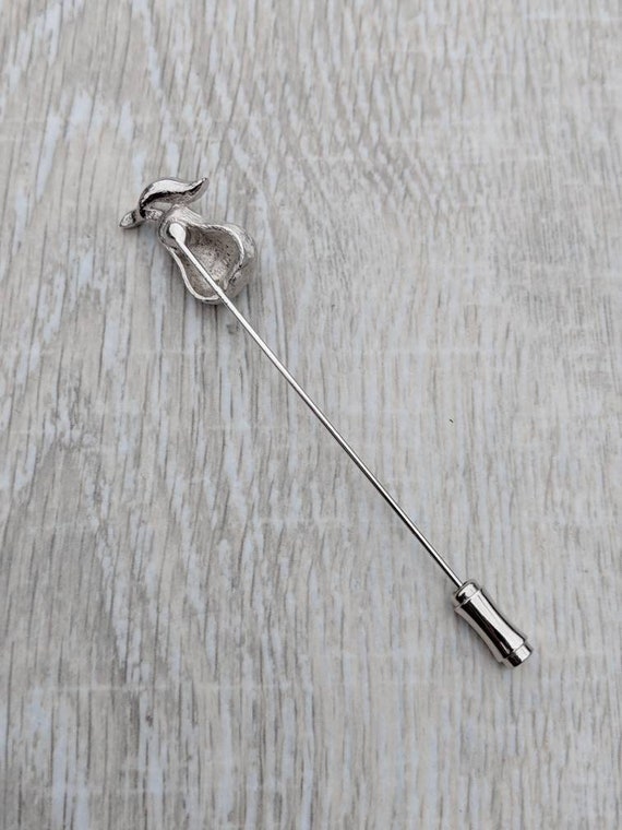 Crown Trifari Brushed Silver Tone Pear Stick Pin - image 5