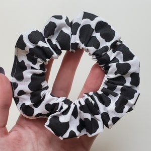 Biodegradable Scrunchie, Cotton and Plant-Based Natural Rubber - Cow Print