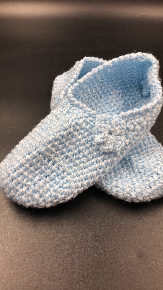 Knit slippers