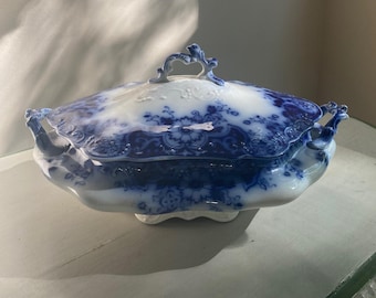 Antike Flow Blue bedeckte Servierplatte ~